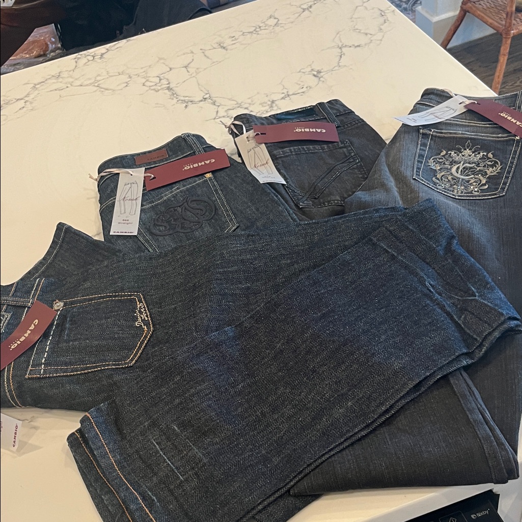 Set (4) Cambio Size 28 Waist Jeans